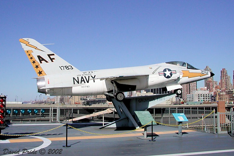 Grumman F11F-1 Tiger (short nose)